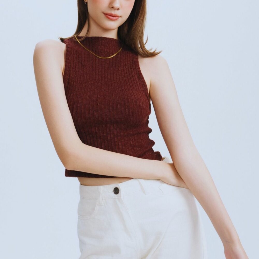 Burgundy Ribbed Sleeveless Crop Top “Warm Embrace” WE1509
